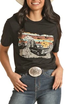 Black Car And Desert Graphic Tee